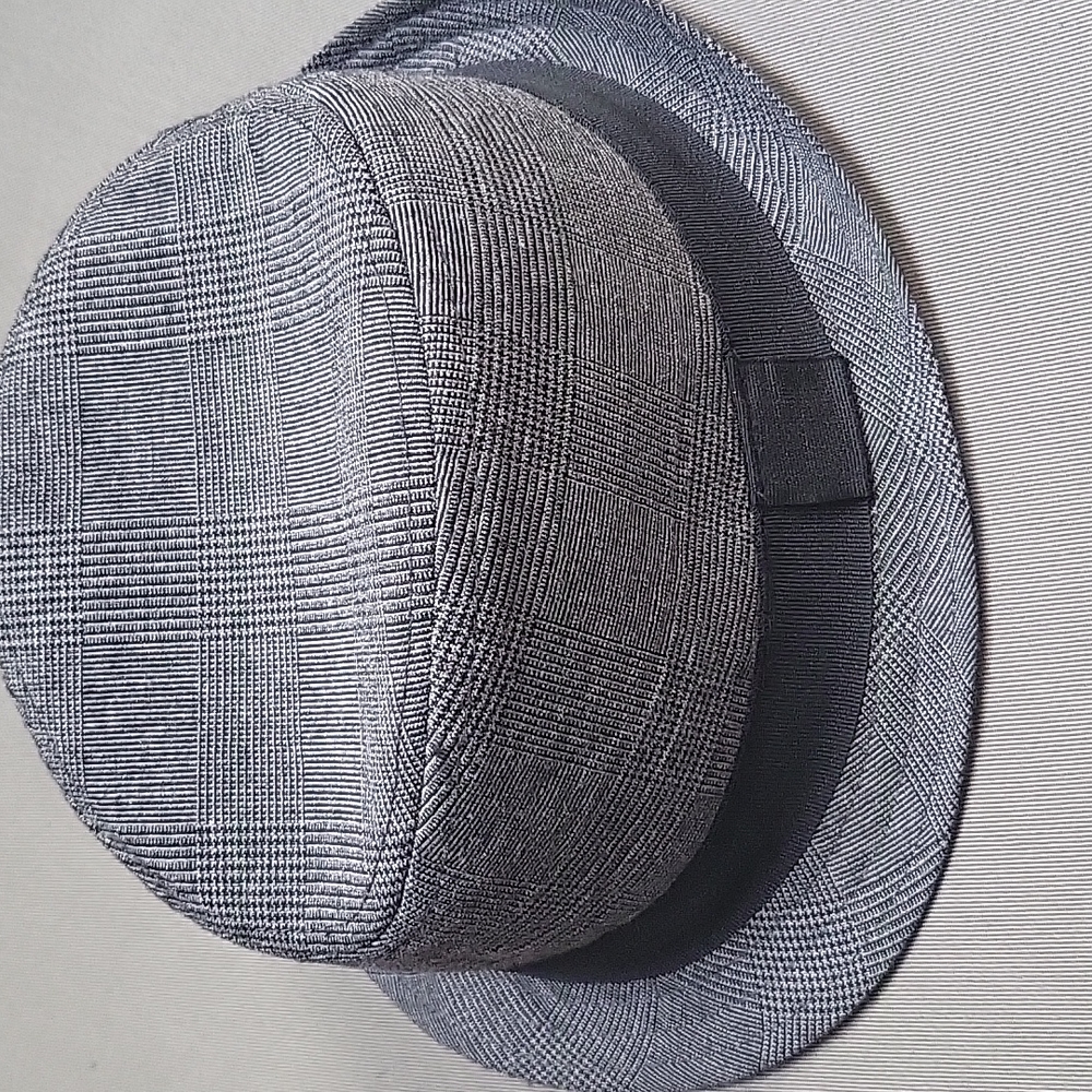 Infant hat - Picture 1 of 4